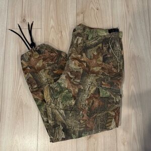 Vintage 90s Camo Cargo Pants. Size Large.